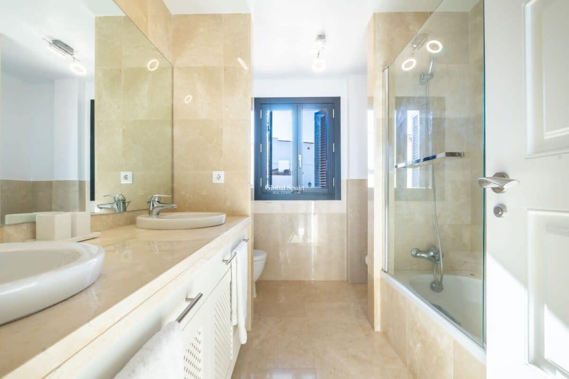 Odsprzedaż - WILLA  -
El Valle Golf Resort - Inland