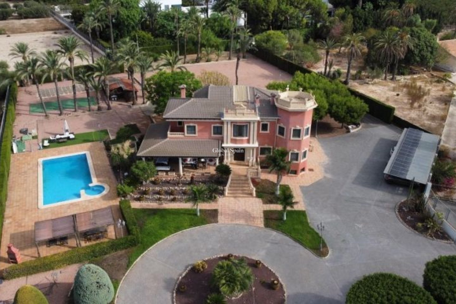 Odsprzedaż - WILLA  -
ELCHE - Costa Blanca