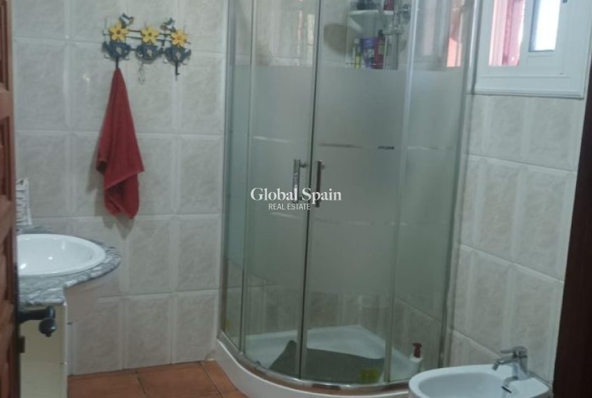 Odsprzedaż - WILLA  -
ELCHE - Costa Blanca