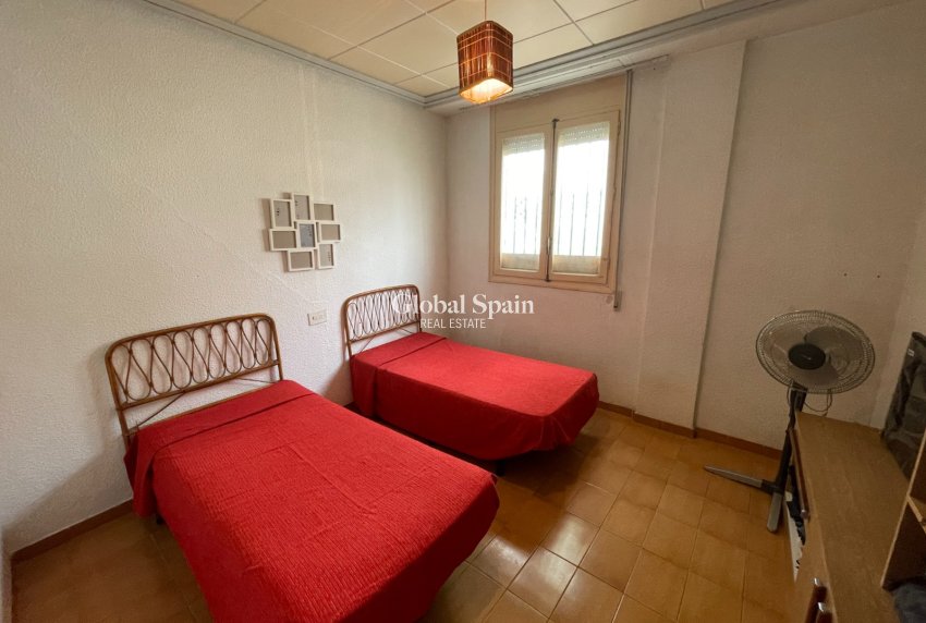 Odsprzedaż - WILLA  -
ELCHE - Costa Blanca