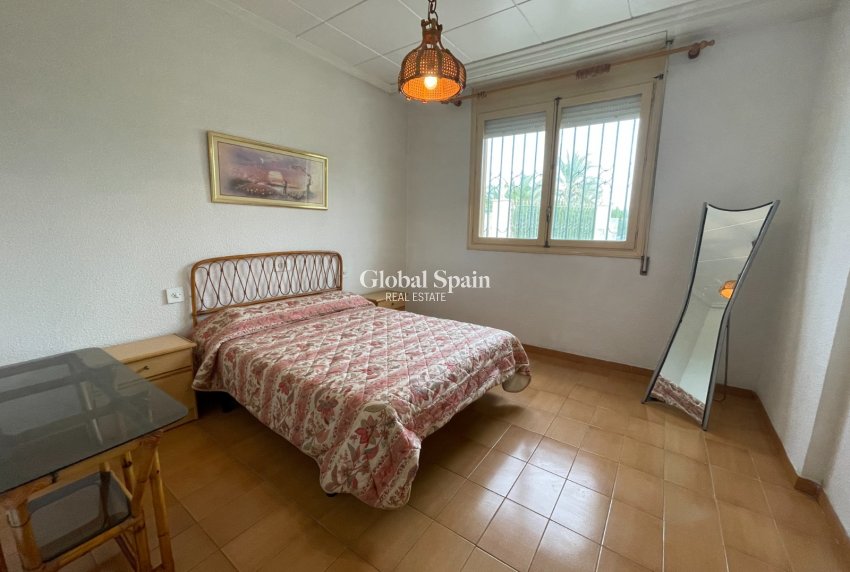 Odsprzedaż - WILLA  -
ELCHE - Costa Blanca