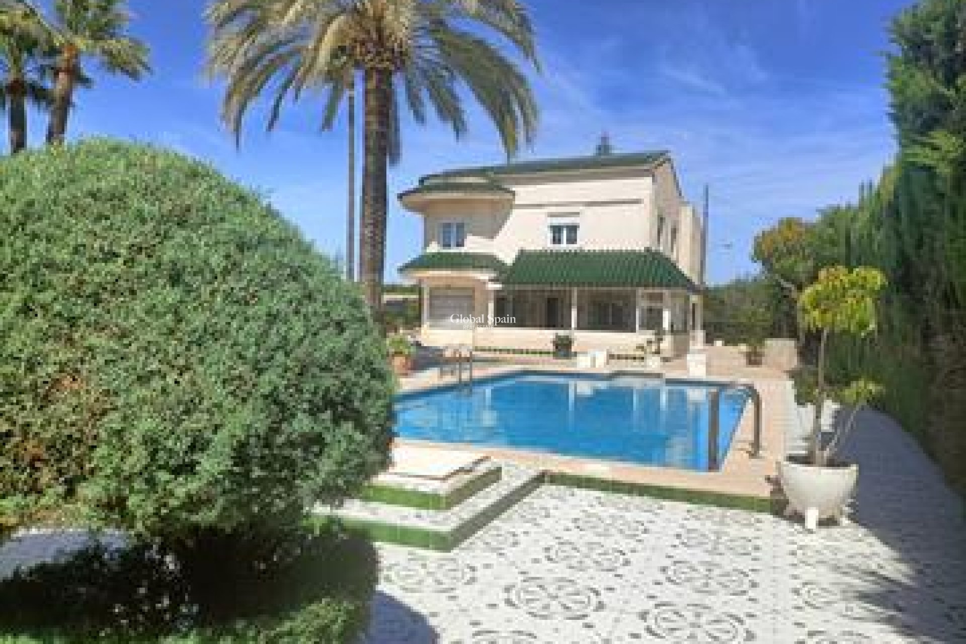 Odsprzedaż - WILLA  -
ELCHE - Costa Blanca