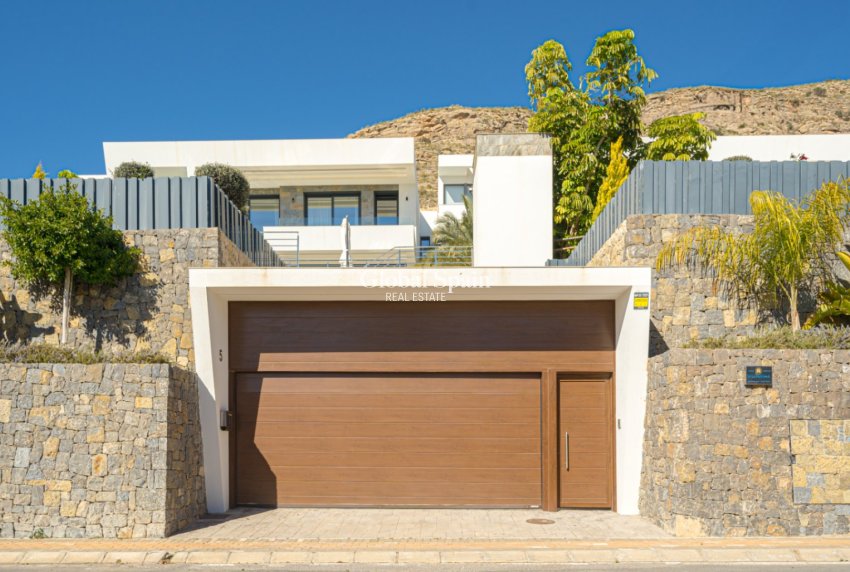 Odsprzedaż - WILLA  -
FINESTRAT - Costa Blanca