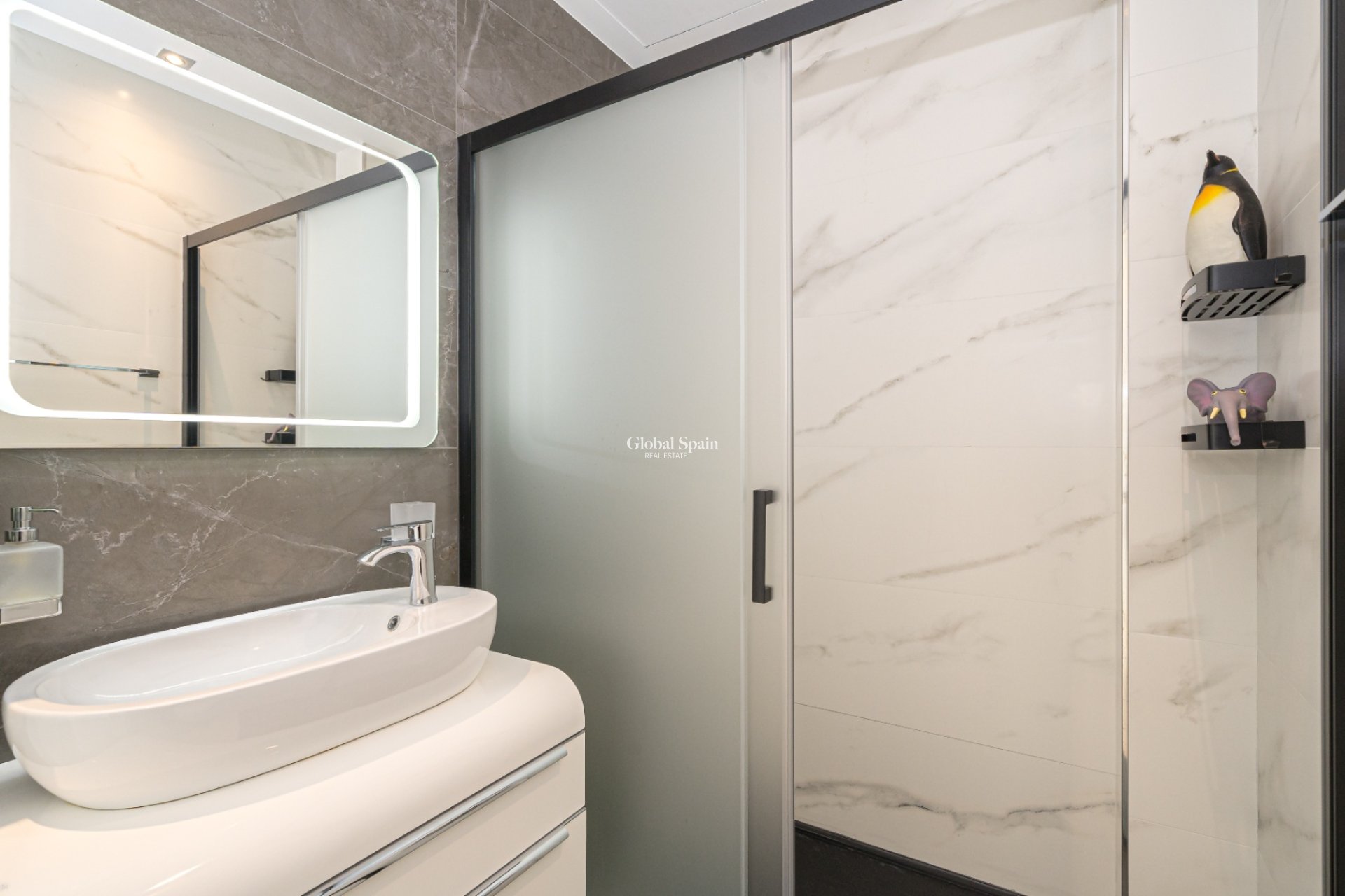 Odsprzedaż - WILLA  -
FINESTRAT - Costa Blanca