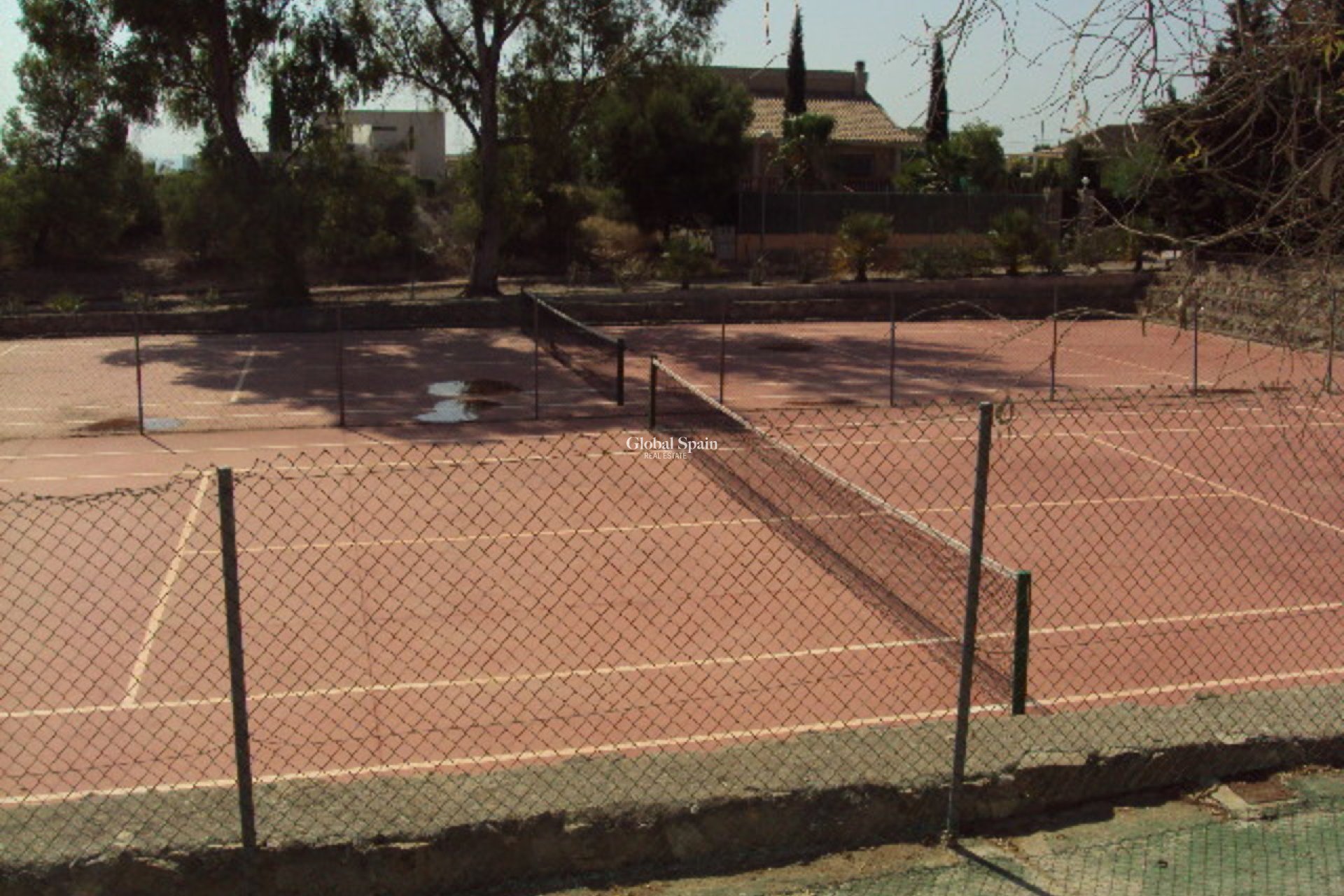 Odsprzedaż - WILLA  -
FORTUNA - Inland