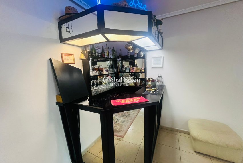 Odsprzedaż - WILLA  -
GEA Y TRUYOLS - Inland