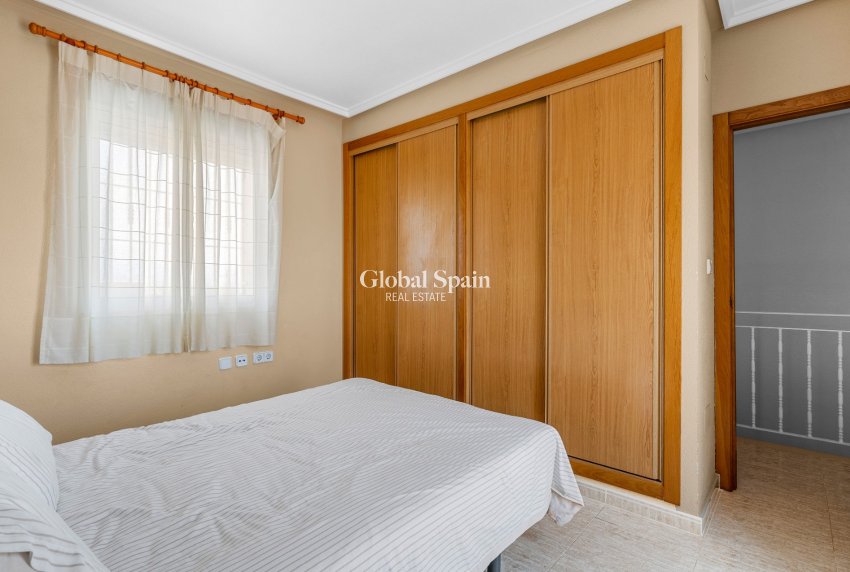 Odsprzedaż - WILLA  -
Gran Alacant - Costa Blanca