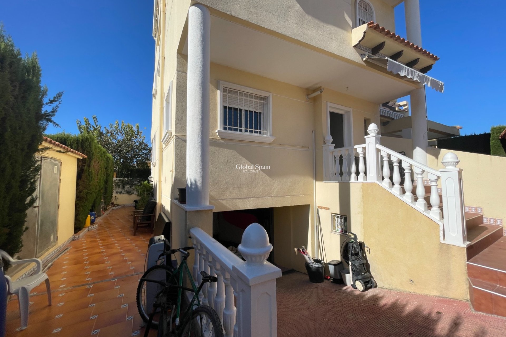 Odsprzedaż - WILLA  -
GUARDAMAR DEL SEGURA - Costa Blanca