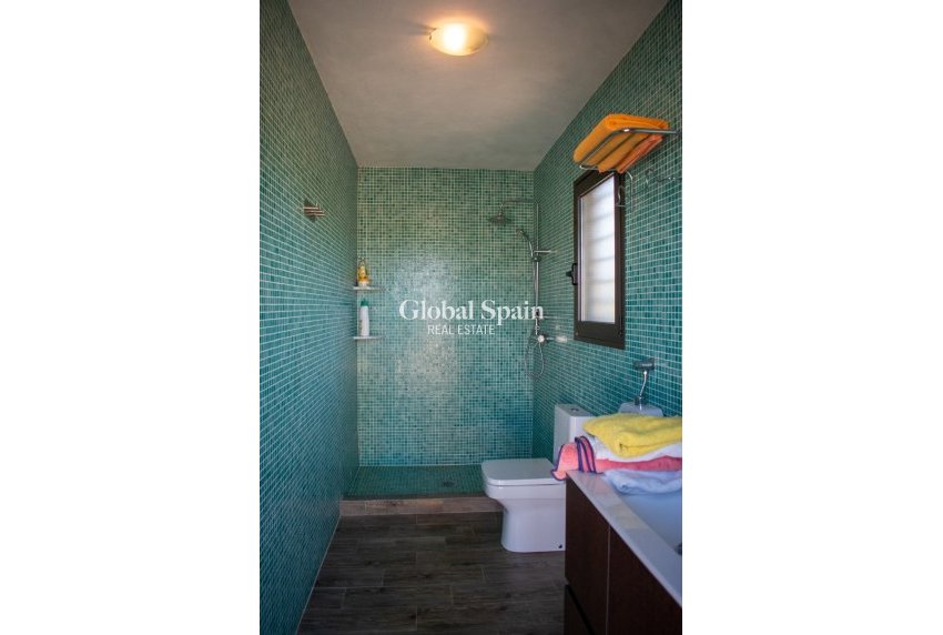 Odsprzedaż - WILLA  -
GUARDAMAR DEL SEGURA - EL RASO