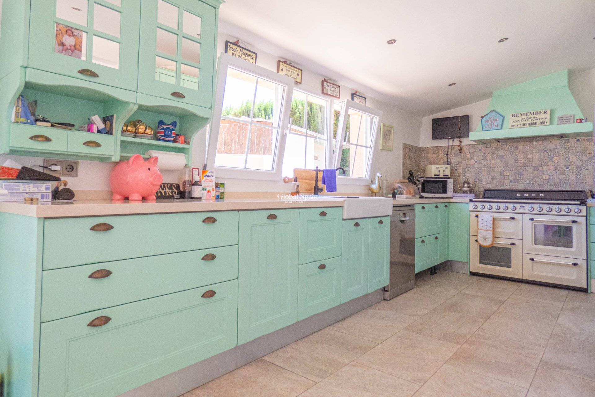 Odsprzedaż - WILLA  -
HEREDADES - LAS HEREDADES