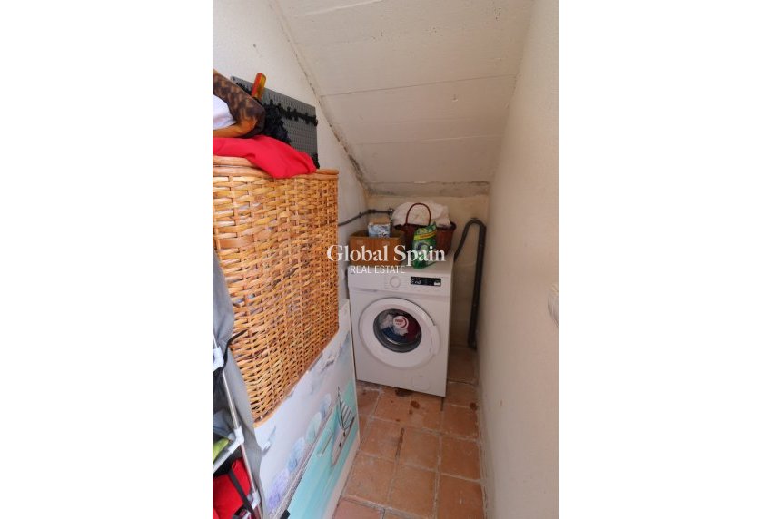 Odsprzedaż - WILLA  -
HONDÓN DE LAS NIEVES - Inland