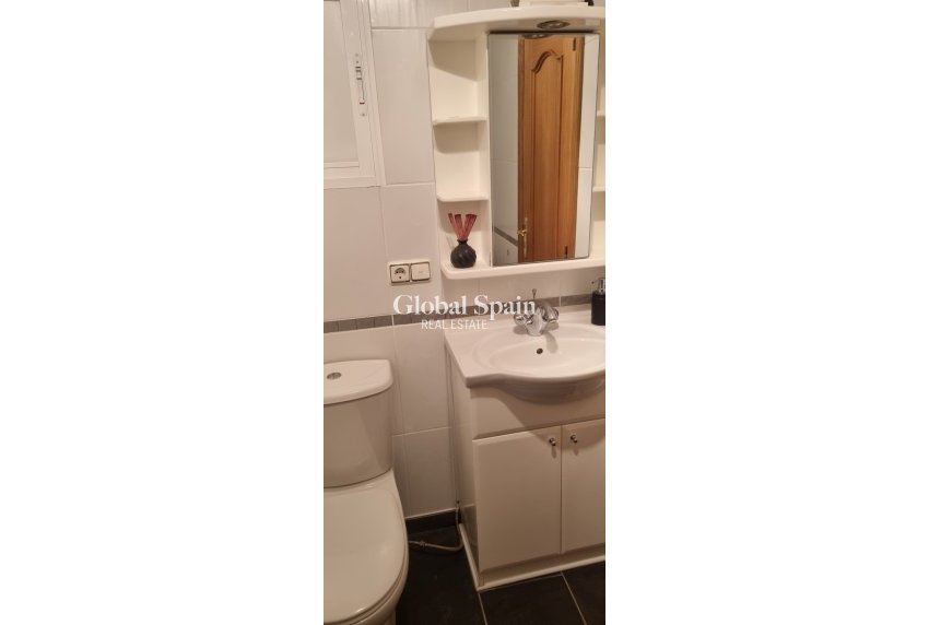 Odsprzedaż - WILLA  -
HONDÓN DE LOS FRAILES - Inland