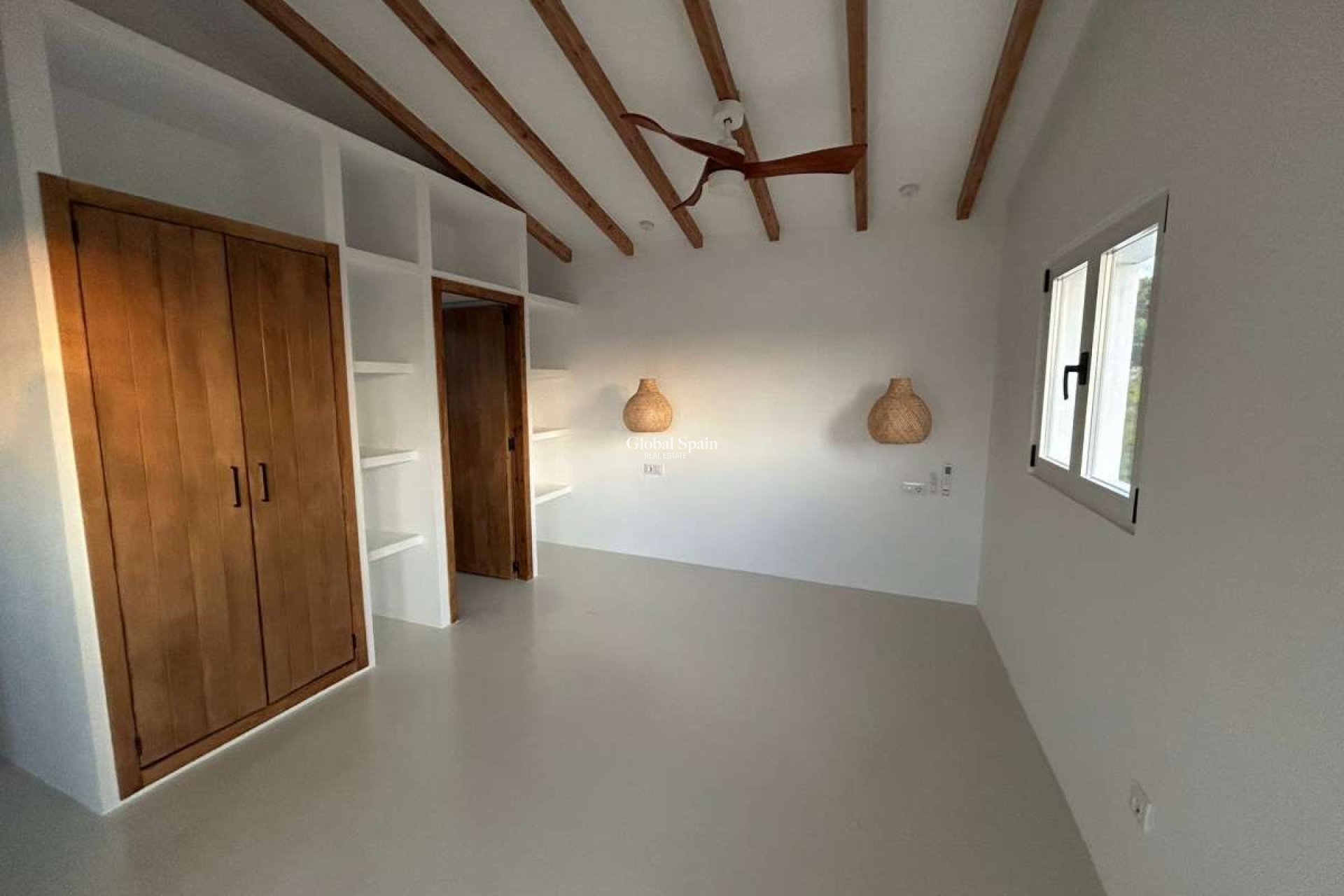 Odsprzedaż - WILLA  -
JÁVEA - Costa Blanca