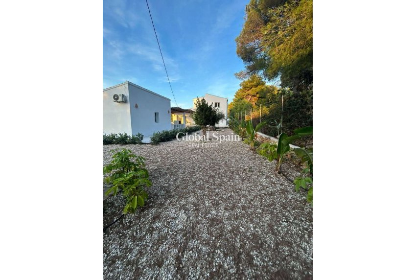 Odsprzedaż - WILLA  -
JÁVEA - Costa Blanca