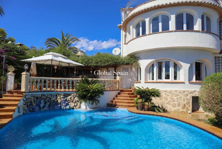 Odsprzedaż - WILLA  -
JÁVEA - Costa Blanca