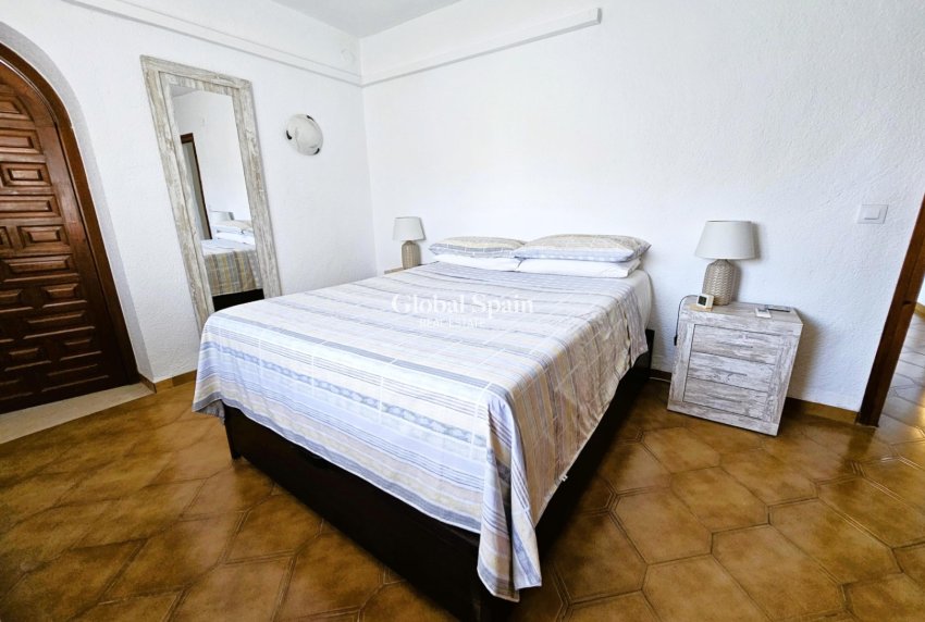 Odsprzedaż - WILLA  -
JÁVEA - Costa Blanca