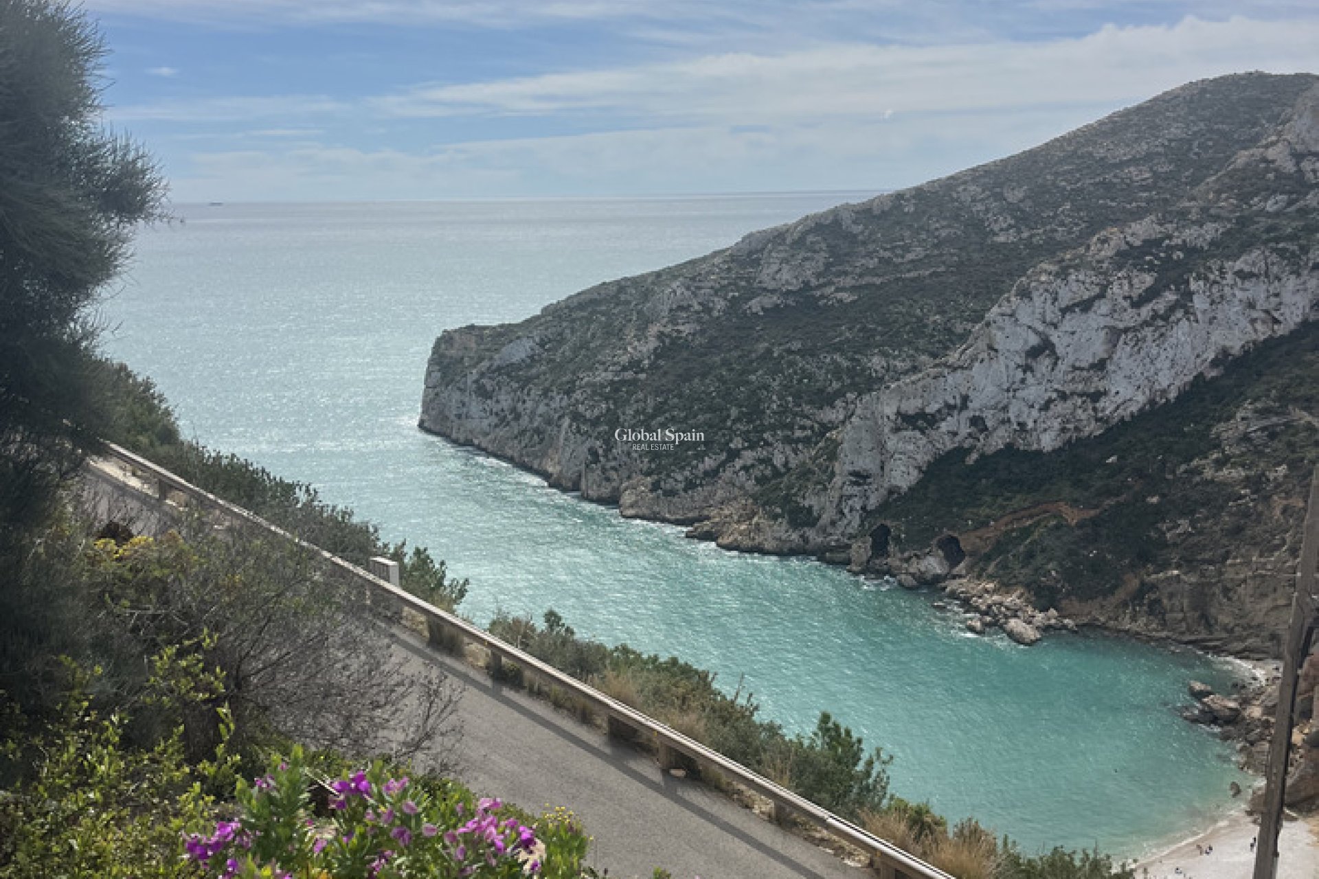 Odsprzedaż - WILLA  -
JÁVEA - Costa Blanca