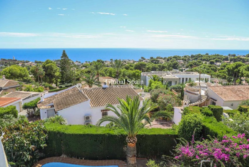 Odsprzedaż - WILLA  -
JÁVEA - Costa Blanca