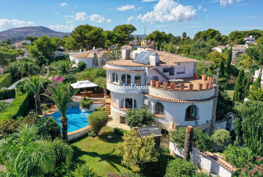 Odsprzedaż - WILLA  -
JÁVEA - Costa Blanca