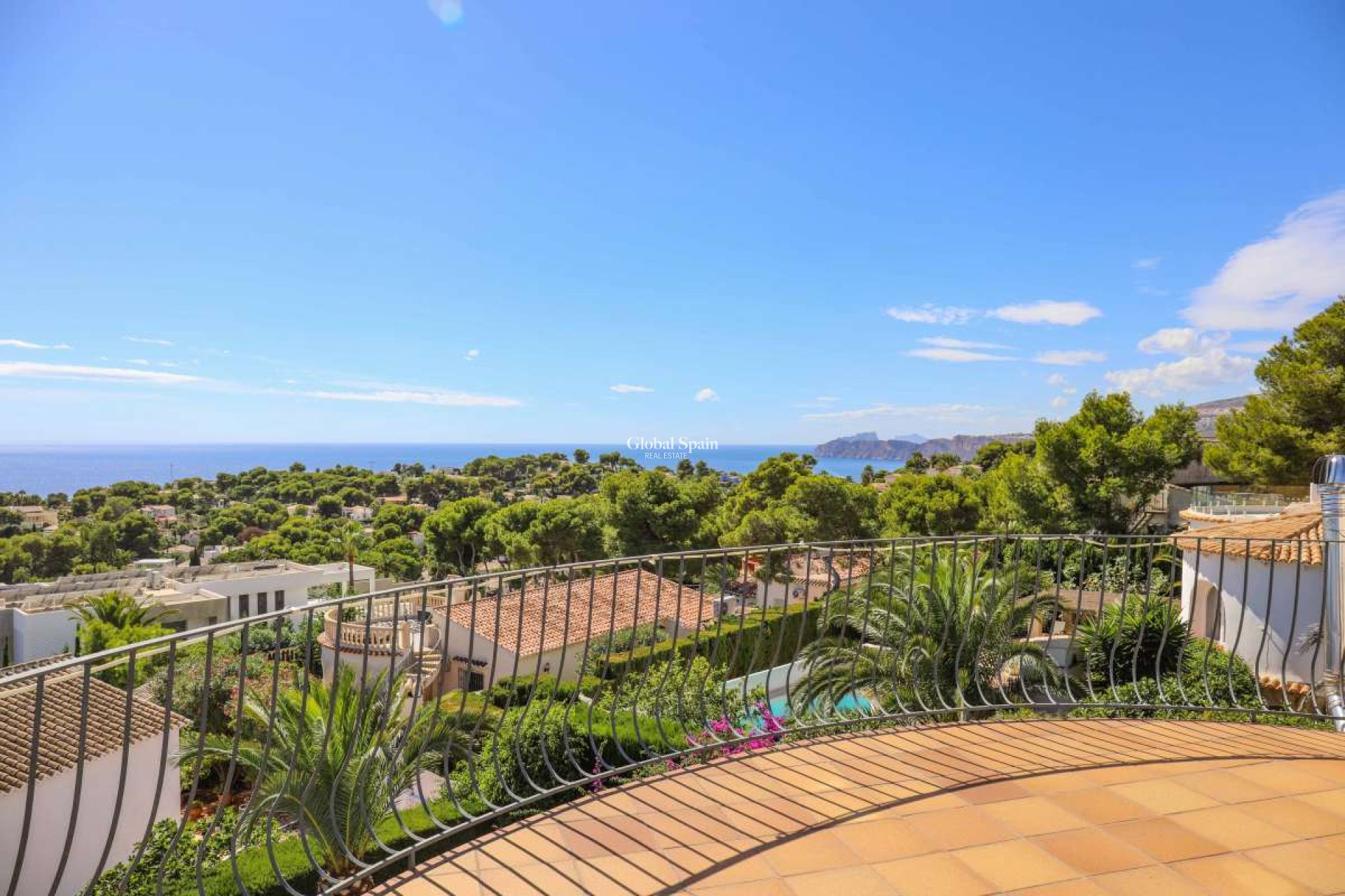 Odsprzedaż - WILLA  -
JÁVEA - Costa Blanca