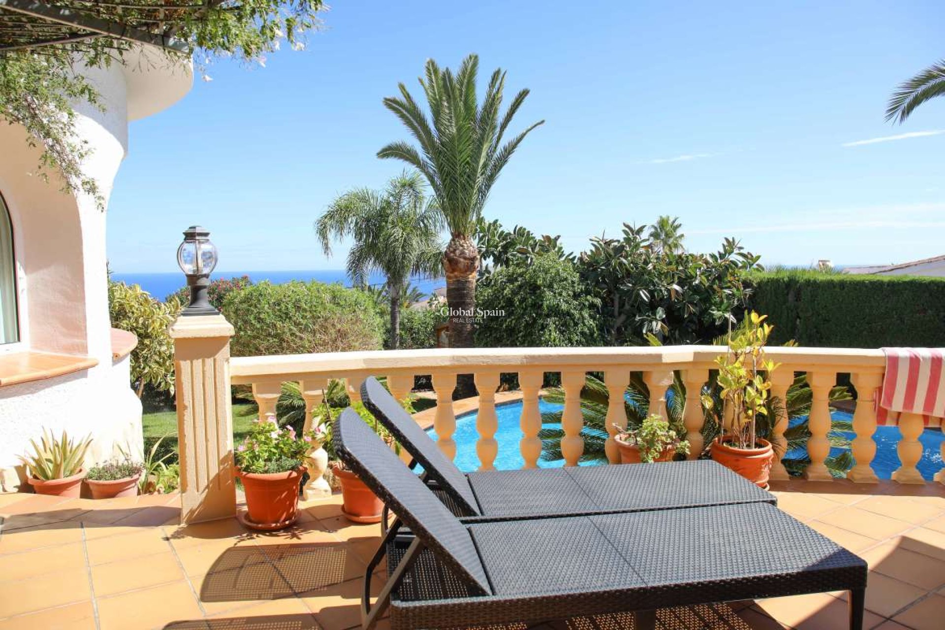 Odsprzedaż - WILLA  -
JÁVEA - Costa Blanca