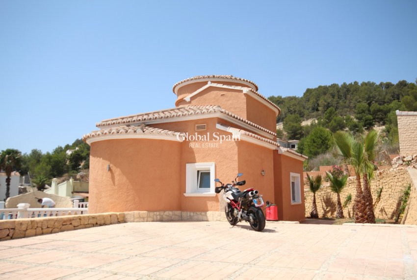 Odsprzedaż - WILLA  -
JÁVEA - Costa Blanca