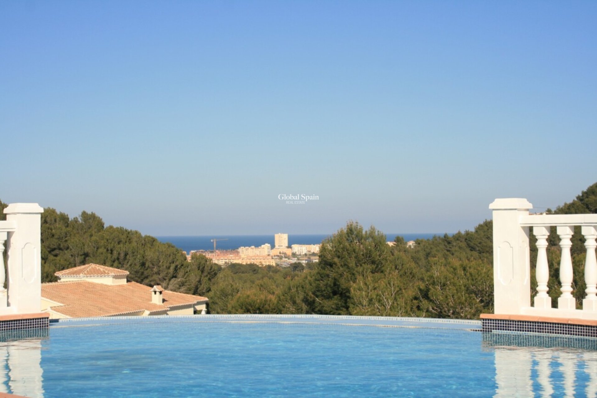 Odsprzedaż - WILLA  -
JÁVEA - Costa Blanca