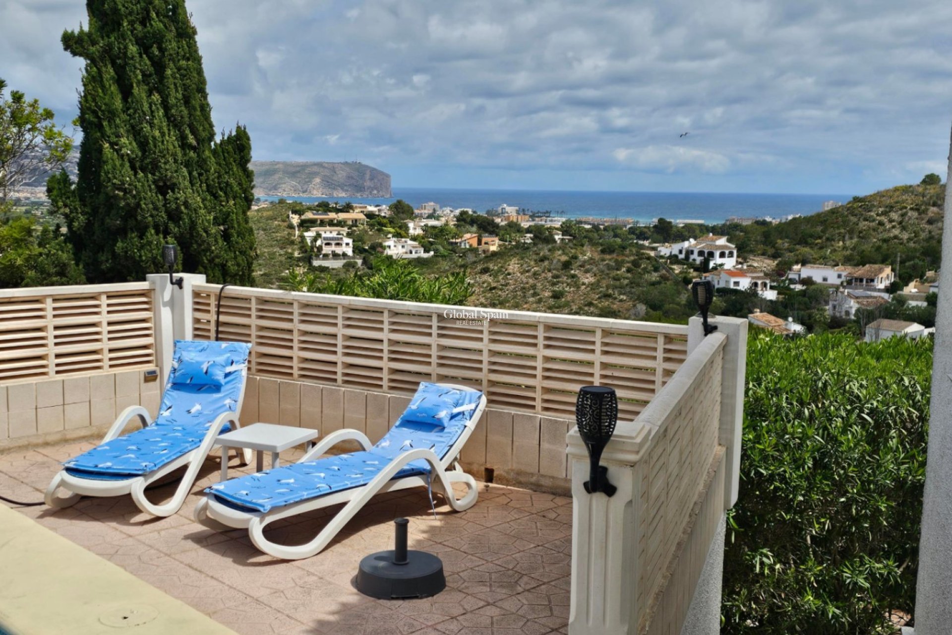 Odsprzedaż - WILLA  -
JÁVEA - Costa Blanca