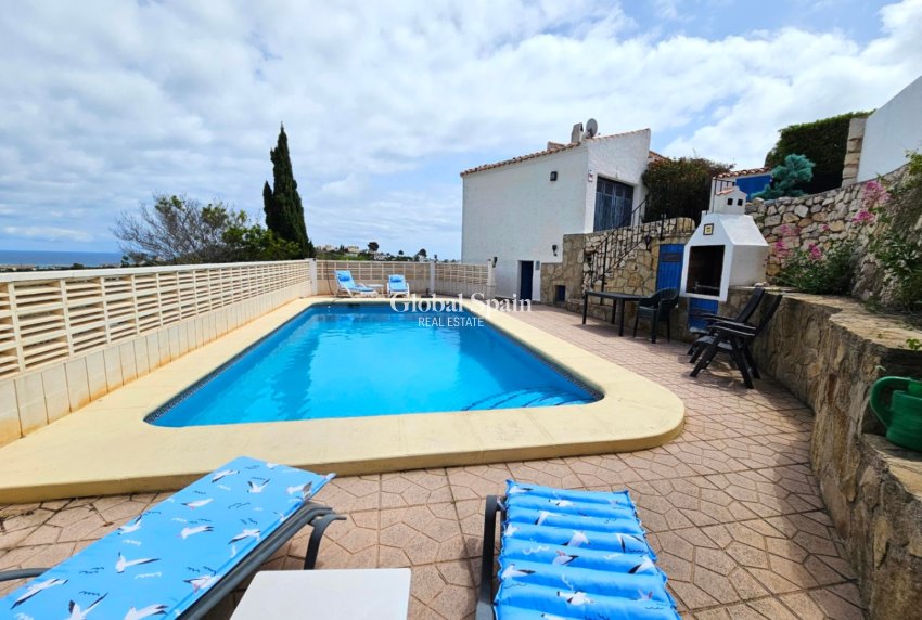 Odsprzedaż - WILLA  -
JÁVEA - Costa Blanca
