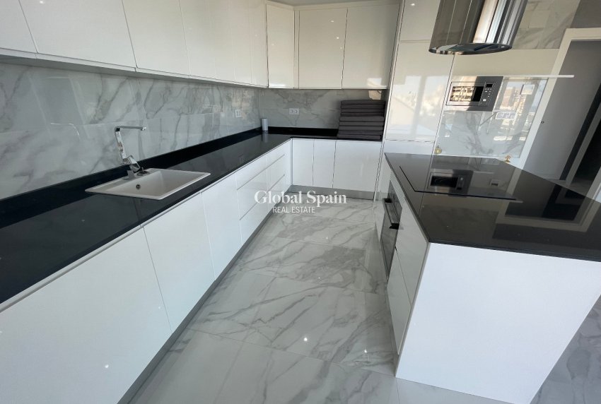 Odsprzedaż - WILLA  -
LA MATA - Costa Blanca