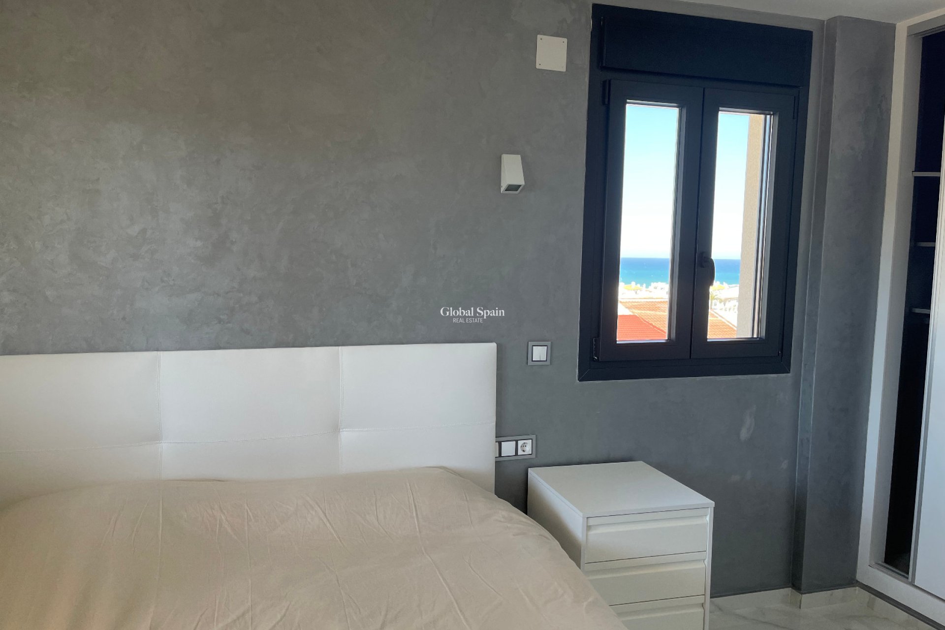 Odsprzedaż - WILLA  -
LA MATA - Costa Blanca