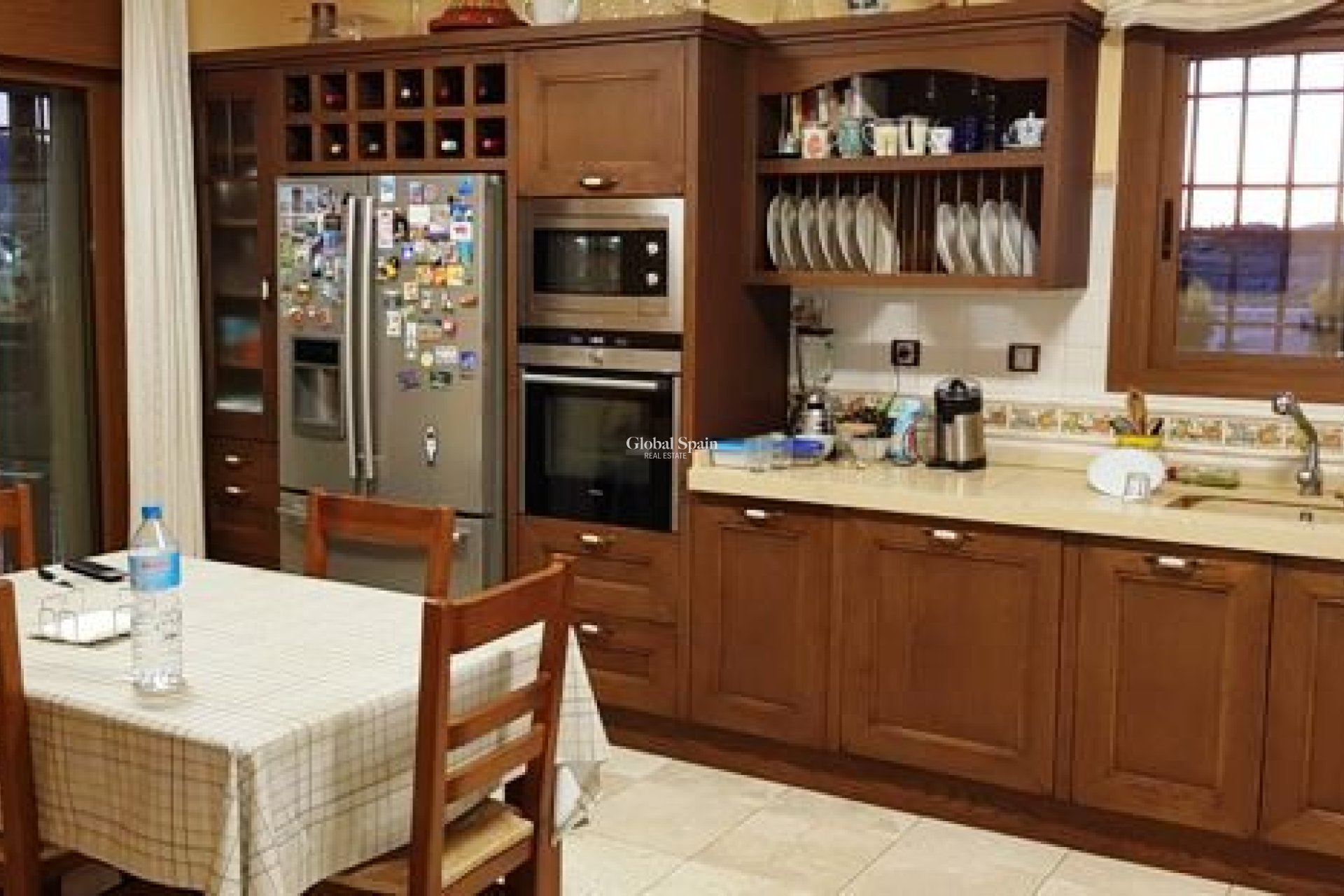 Odsprzedaż - WILLA  -
LA MATANZA - La Matanza