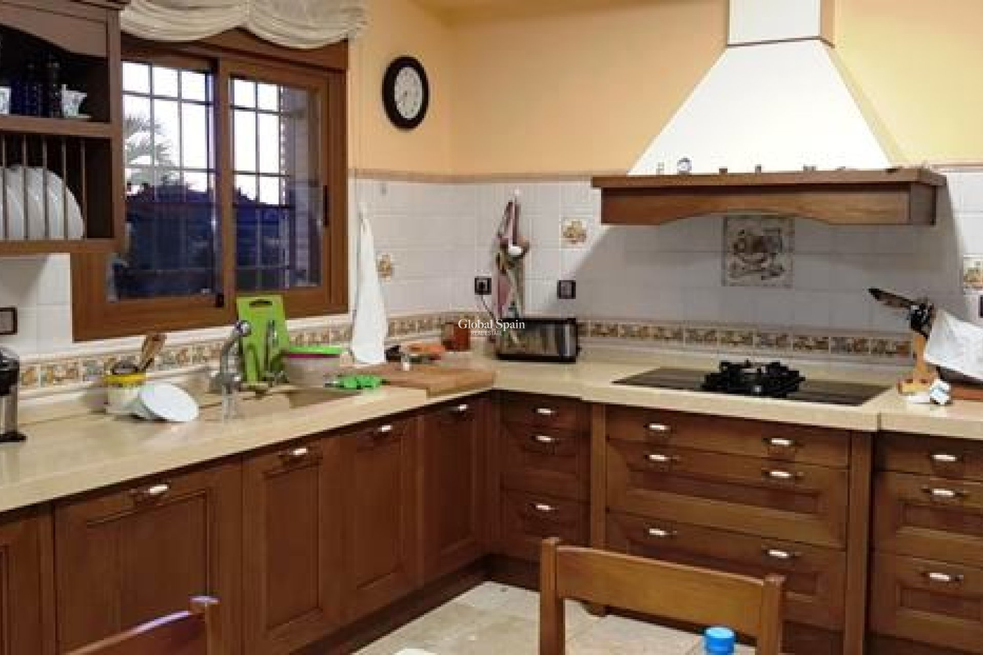 Odsprzedaż - WILLA  -
LA MATANZA - La Matanza