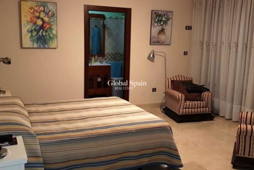 Odsprzedaż - WILLA  -
LA MATANZA - La Matanza