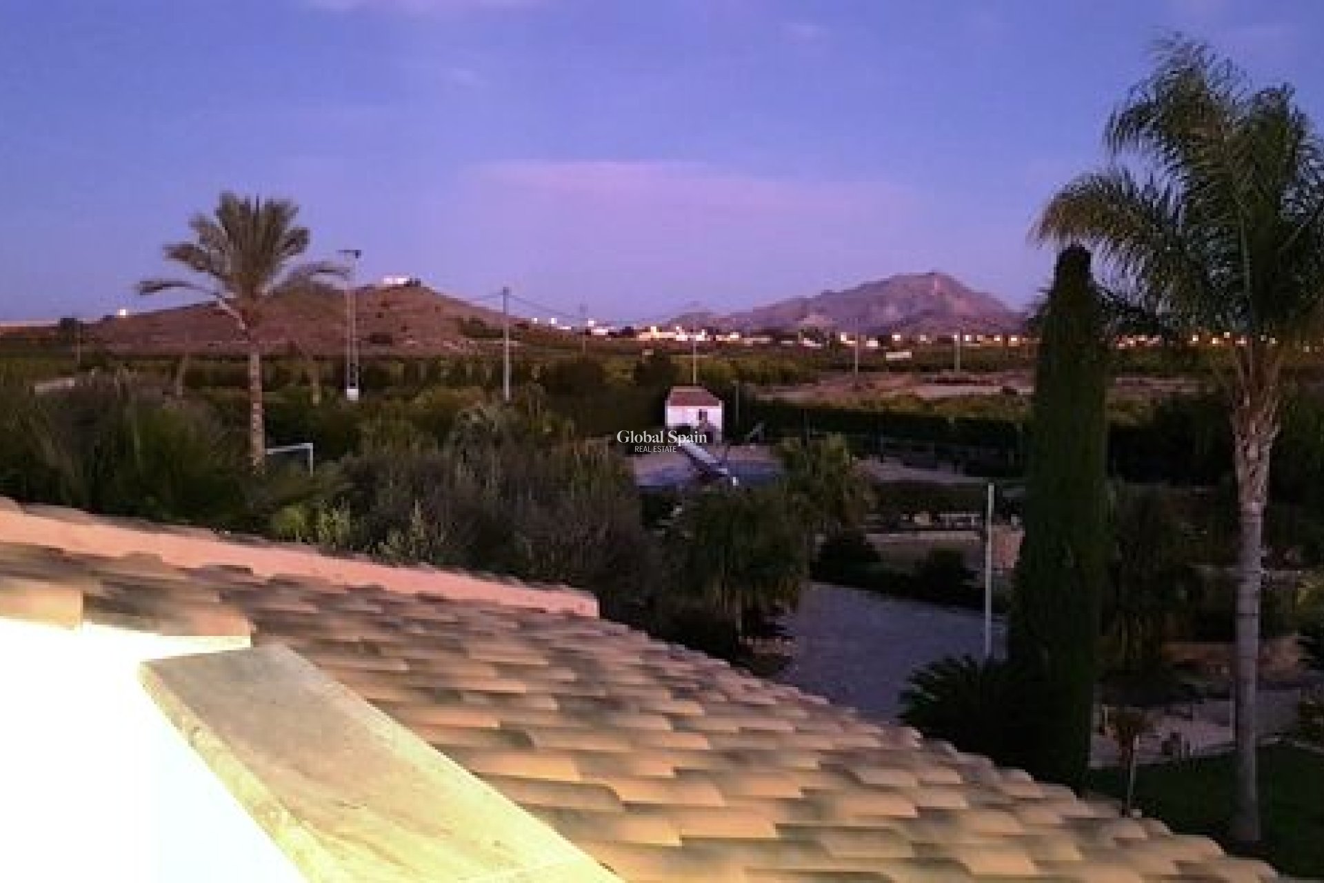 Odsprzedaż - WILLA  -
LA MATANZA - La Matanza