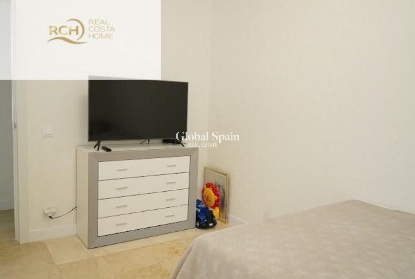 Odsprzedaż - WILLA  -
LA NUCÍA - Montebello - Nou Espai