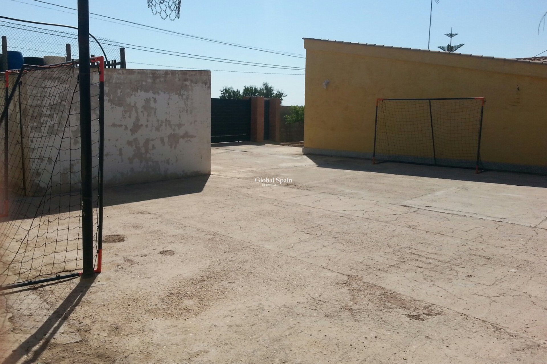 Odsprzedaż - WILLA  -
LA ROMANA - Inland