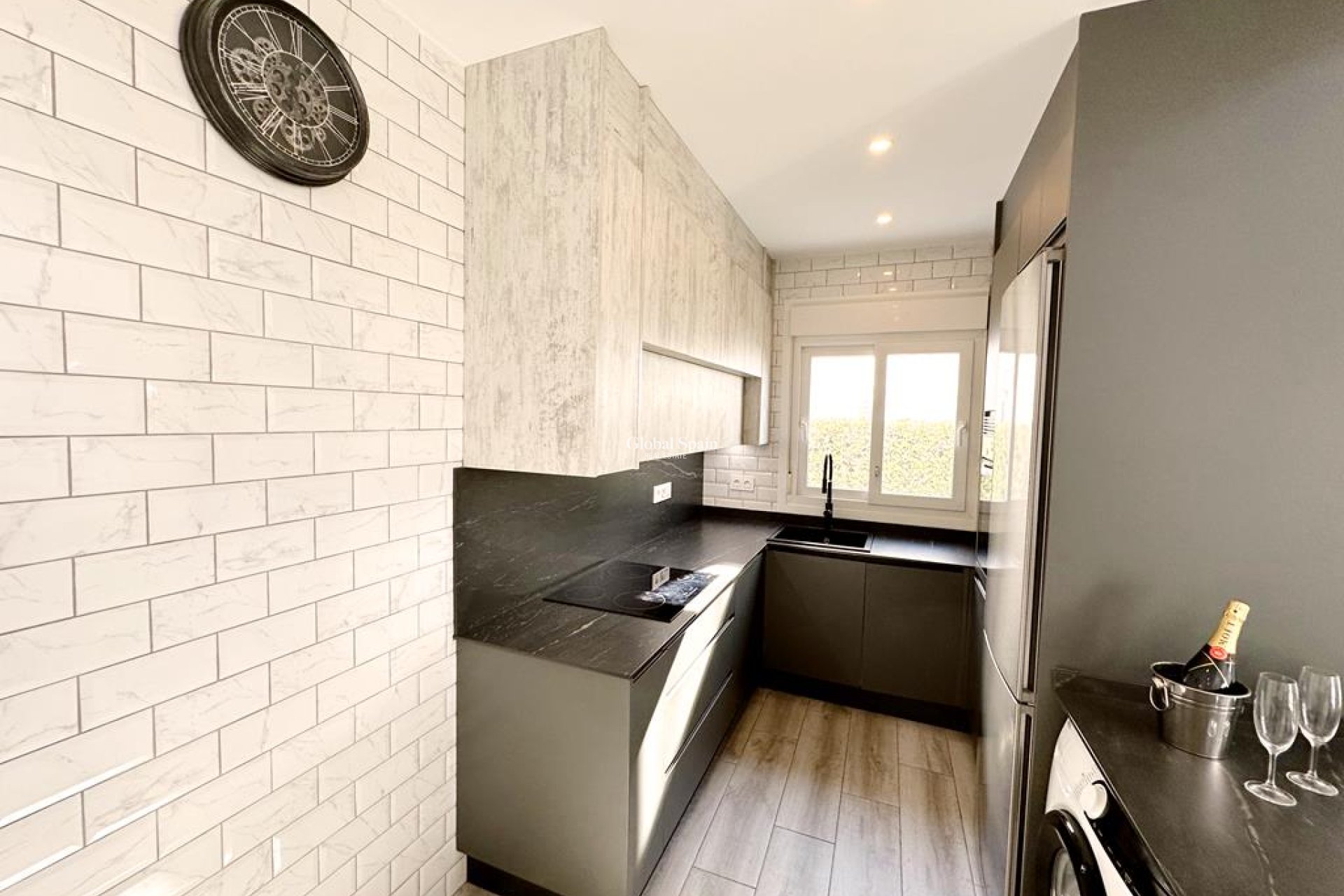 Odsprzedaż - WILLA  -
LA TORRE GOLF RESORT - Inland