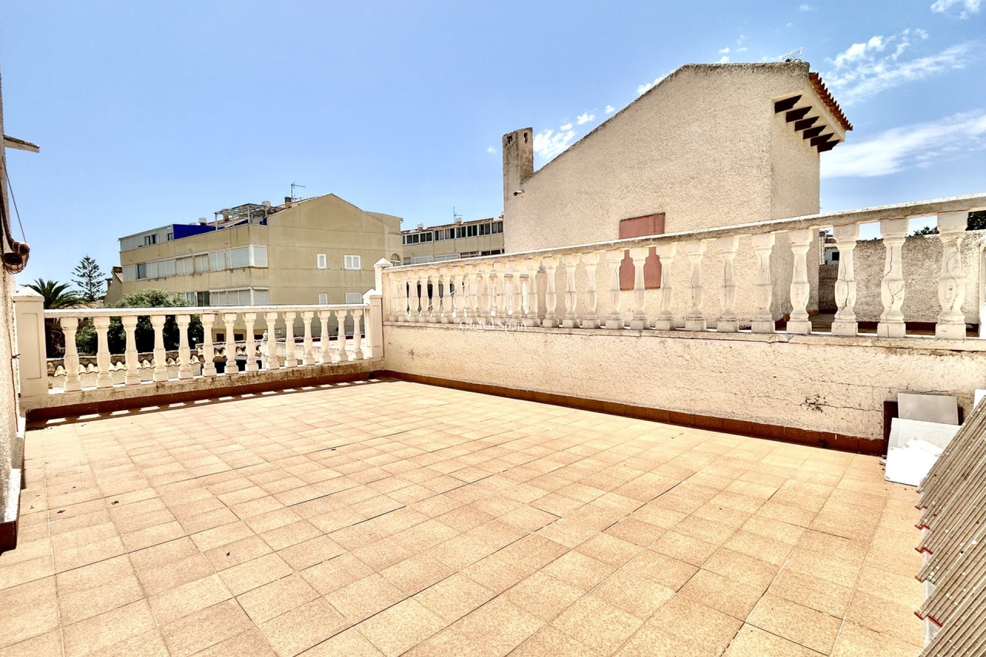 Odsprzedaż - WILLA  -
LA ZENIA - Costa Blanca