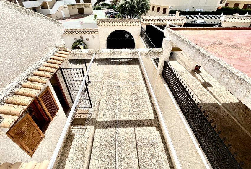 Odsprzedaż - WILLA  -
LA ZENIA - Costa Blanca