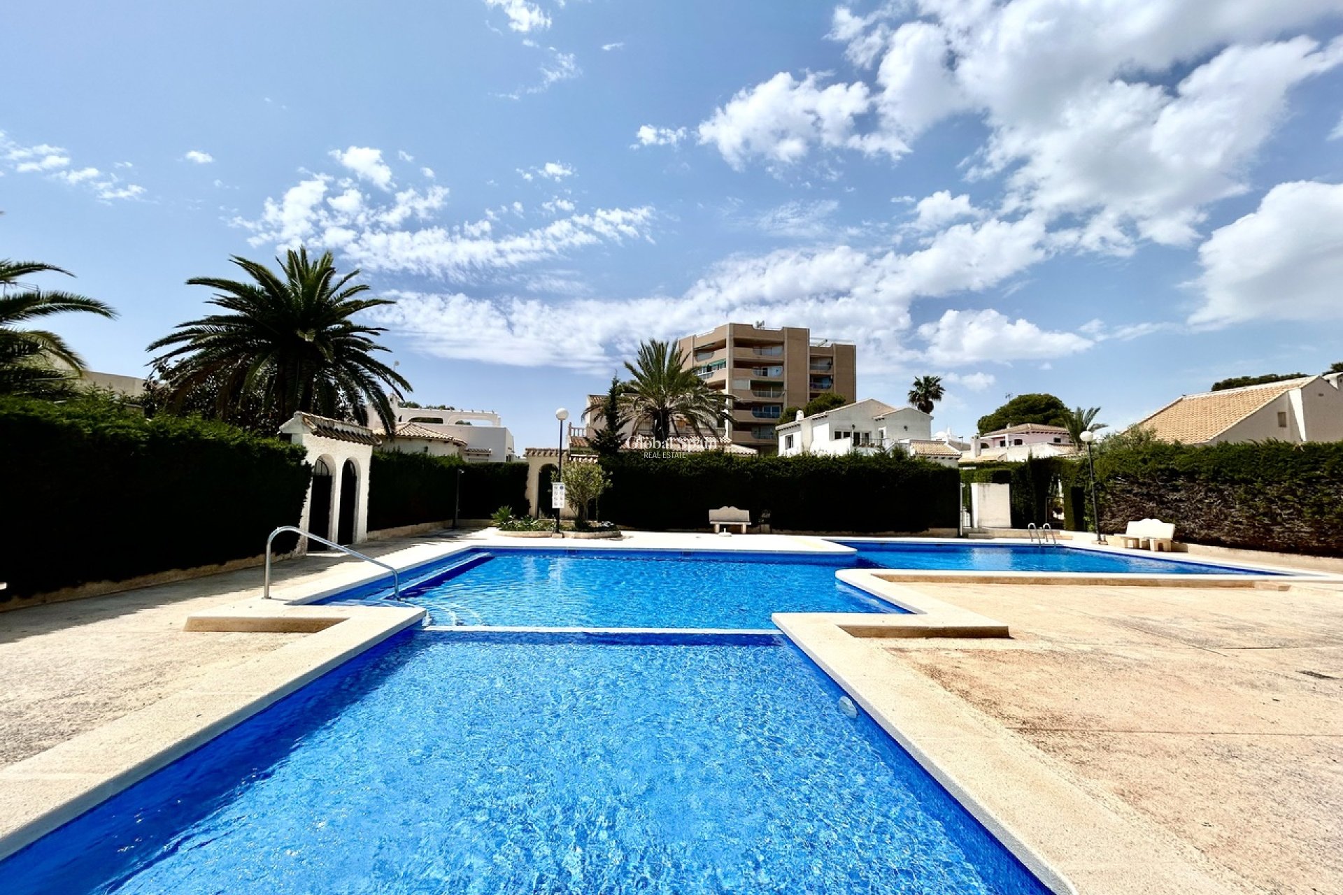 Odsprzedaż - WILLA  -
LA ZENIA - Costa Blanca