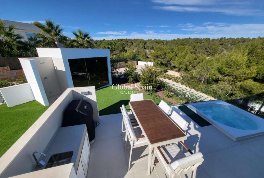 Odsprzedaż - WILLA  -
LAS COLINAS GOLF RESORT - Costa Blanca