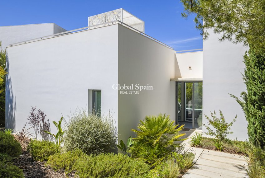 Odsprzedaż - WILLA  -
LAS COLINAS GOLF RESORT - Costa Blanca