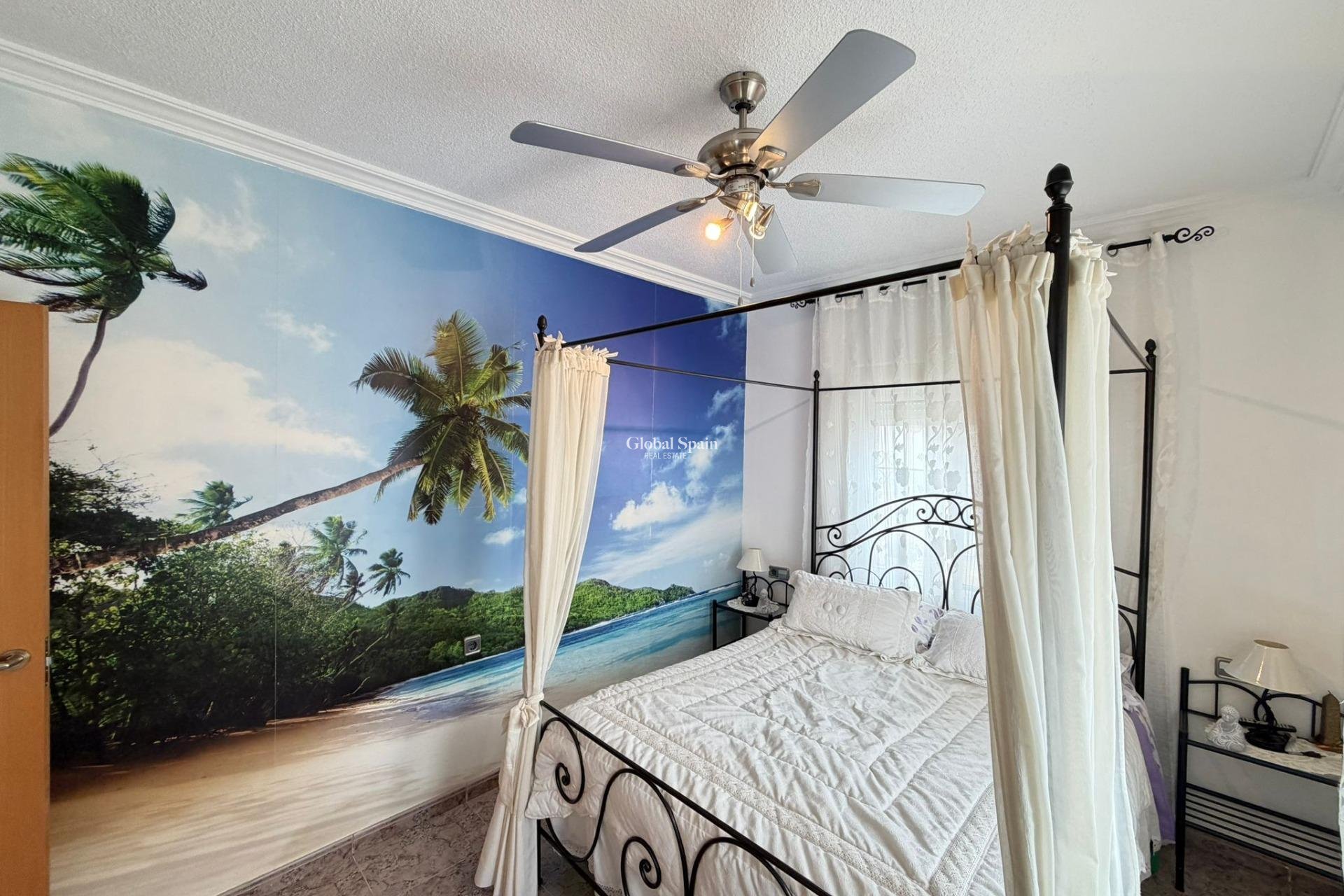 Odsprzedaż - WILLA  -
LO PAGÁN - La Puntica