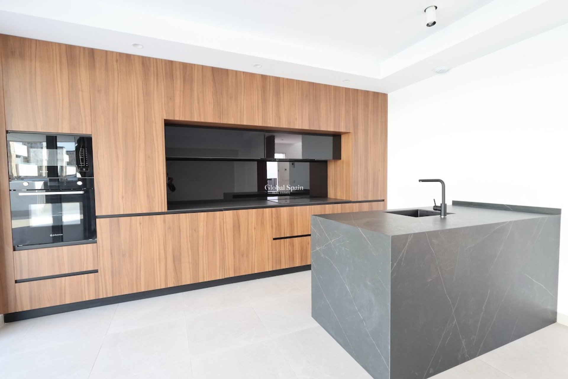 Odsprzedaż - Willa -
LOS ALCÁZARES