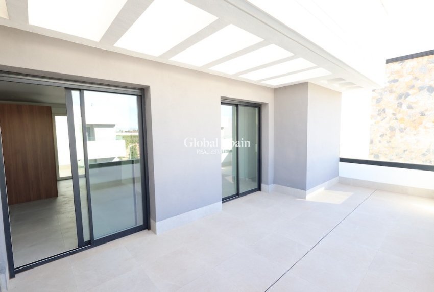 Odsprzedaż - Willa -
LOS ALCÁZARES