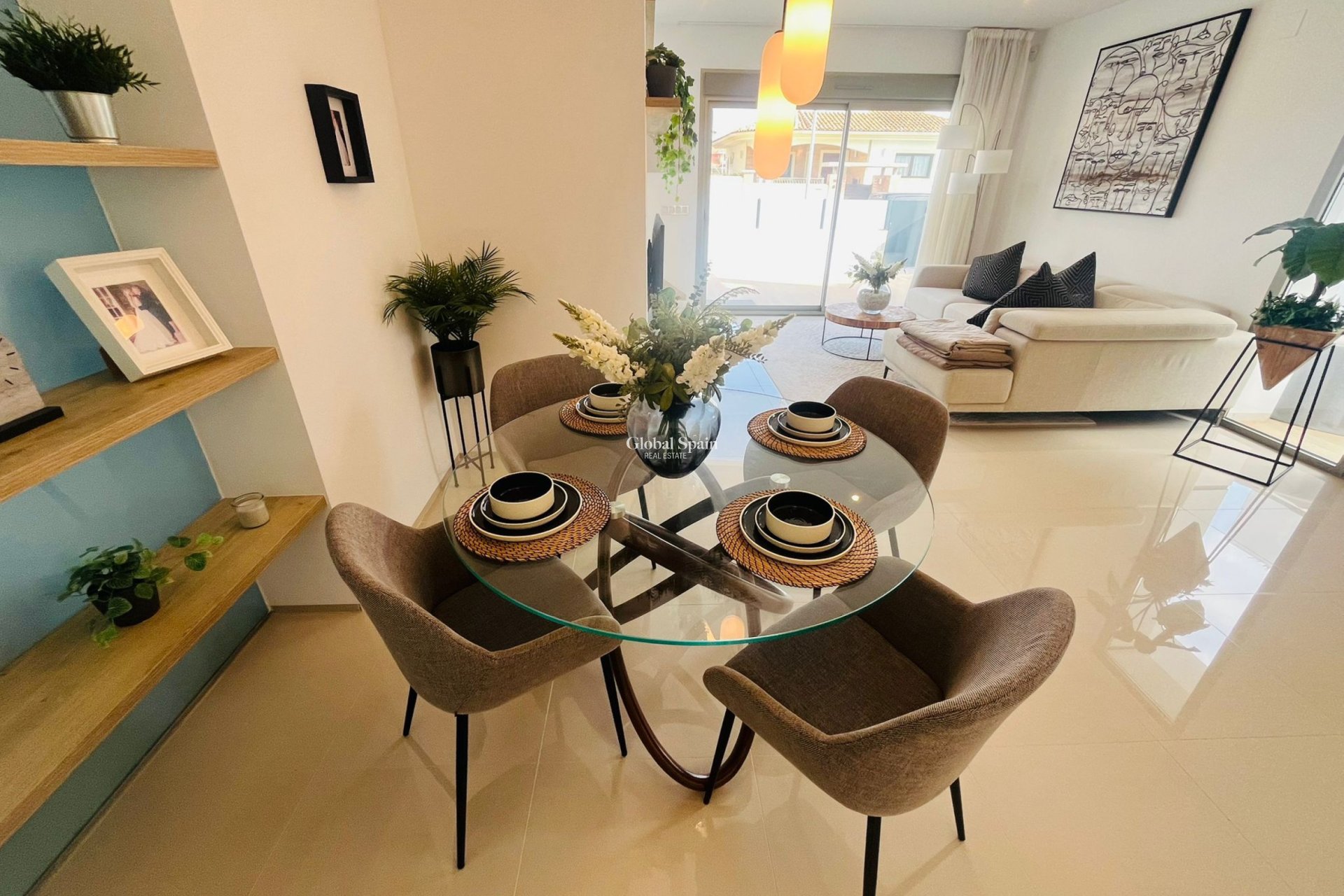 Odsprzedaż - WILLA  -
LOS ALCÁZARES