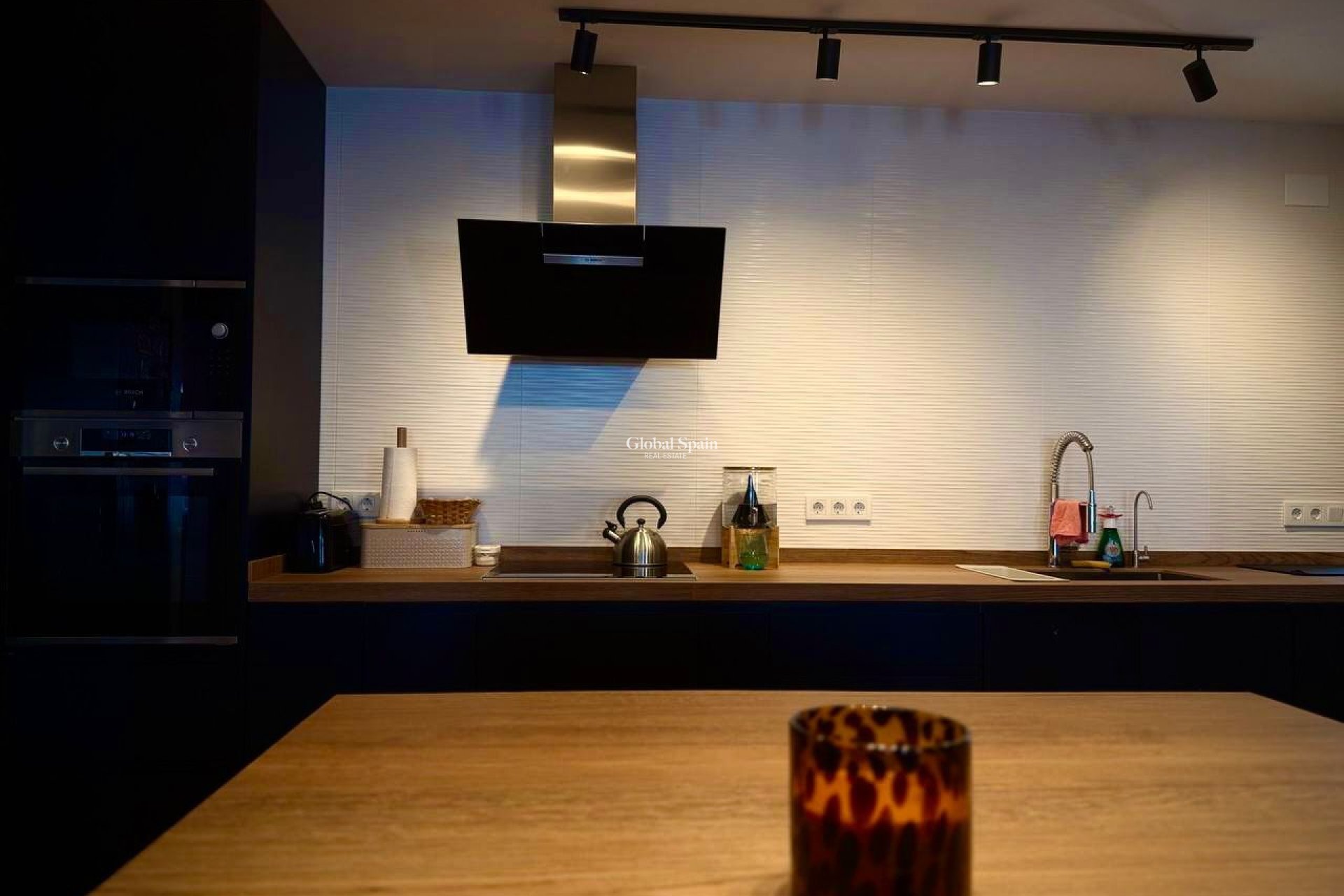 Odsprzedaż - WILLA  -
LOS BALCONES - LOS ALTOS - Barrio Los Balcones - Los Altos del Edén