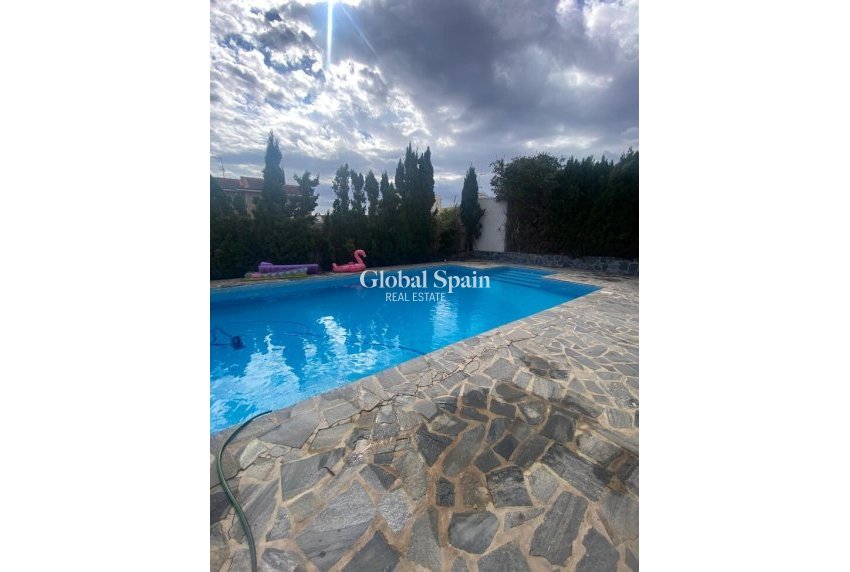 Odsprzedaż - WILLA  -
LOS BALCONES - LOS ALTOS - Costa Blanca