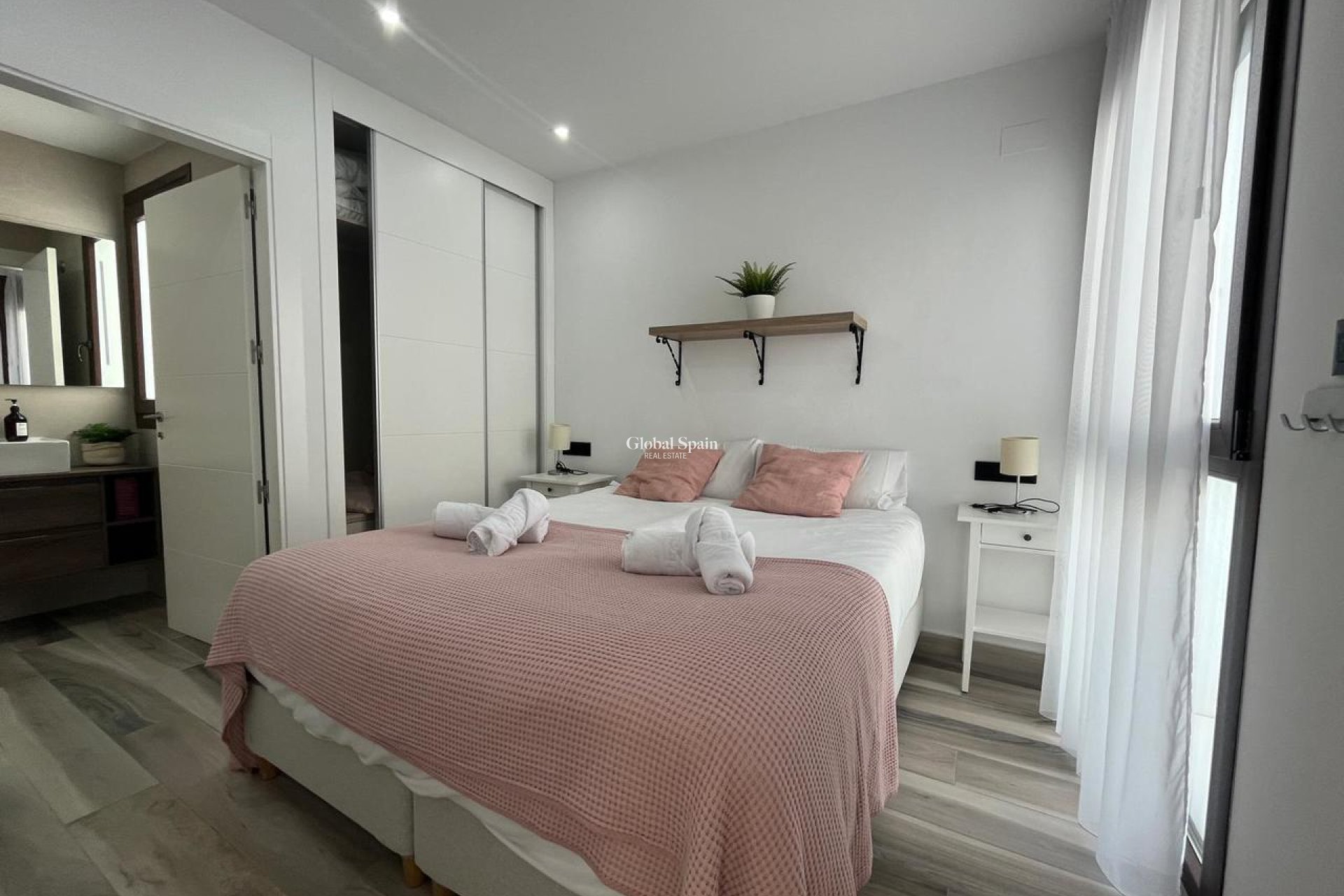 Odsprzedaż - WILLA  -
LOS BALCONES - LOS ALTOS - Costa Blanca